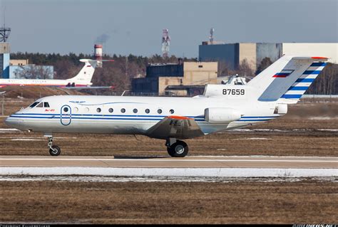 Yakovlev Yak-40 - Yakovlev Design Bureau | Aviation Photo #2608334 | Airliners.net