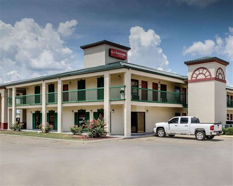 Econo Lodge Inn & Suites Philadelphia, MS - See Discounts