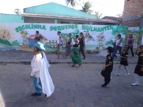 Escola Pequenos Brilhantes