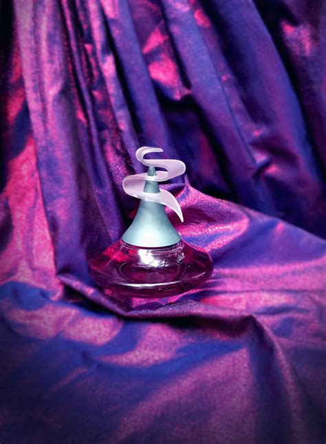 Romeo di Romeo Gigli Romeo Gigli perfume - a fragrância Feminino 1989