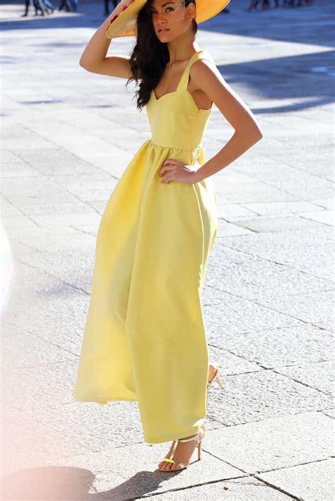 Venta Vestido Saten Amarillo En Stock