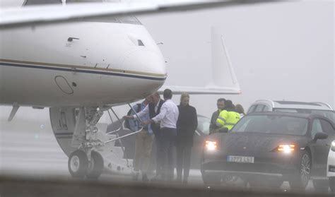 El Rey Juan Carlos regresa a Abu Dabi tras 5 días en Galicia