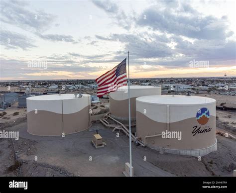 Yuma Water Tanks Hi Res Stock Photography And Images Alamy