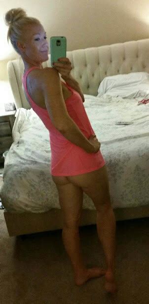 LDS MILF Laurie Laurie 05 Porn Pic