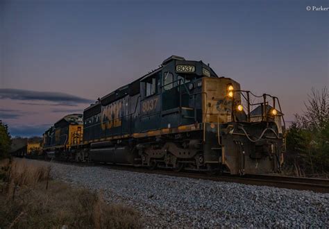 Loaded Rail At Dusk A Sb Rail Train Eases Its Way Into Woo Flickr