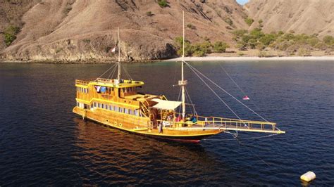 Paket Tour Open Trip D N Labuan Bajo With Nk Jaya Explorer