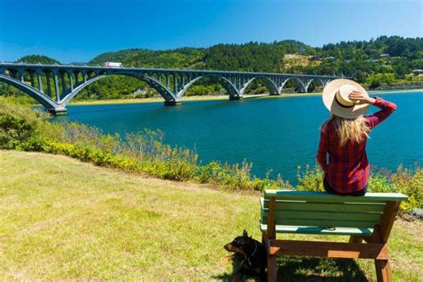 Wedderburn Bridge Over Rogue River In Oregon Oregon Road Trip Oregon