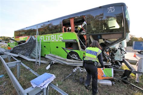 Bruchsal R Gion De Karlsruhe Accident De Car Flixbus Huit Bless S