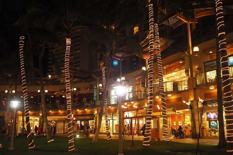 Top Things To Do In Waikiki At Night