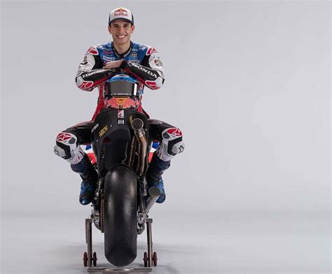 Galeri Foto Lcr Honda Luncurkan Skuad Motogp 2022 2 Rider Tetap Beda Corak