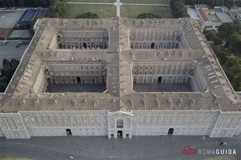 Reggia Di Caserta E A Casertavecchia Romaguida