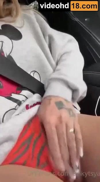 Ari Kytsya Onlyfans Leak Masturbate On Car New Porn Video