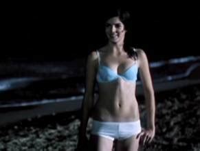 ARENA EN LOS BOLSILLOS NUDE SCENES AZNude