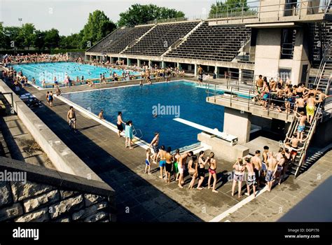 Olympic swimming pool stadium hi-res stock photography and images - Alamy