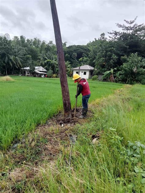 Look Ileco Iii Technical Team Conducted Construction Of Leaning Pole