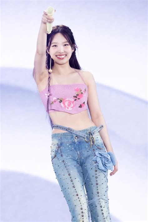 Im Nayeon Mexico 🇲🇽 On Twitter 📷 Twice 5th World Tour Ready To Be In Ajinomoto Stadium