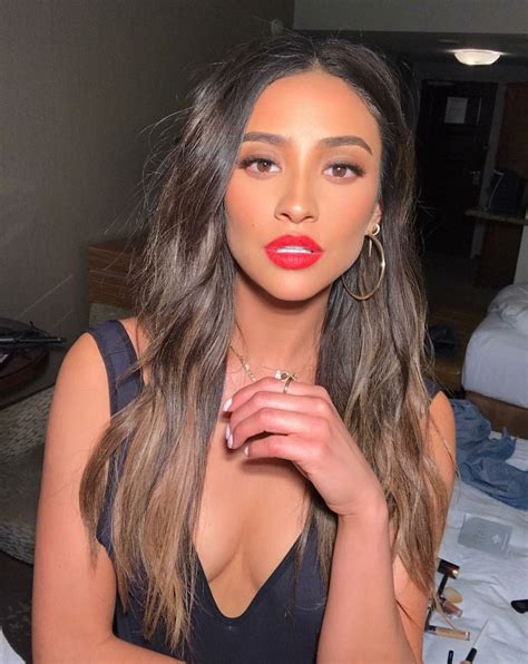 Hot Red Lips Shay Mitchell Makeup By Makeup By Ariel Hair Makeup Beauty Hair