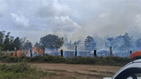 Alerta Roja En Isla De Pascua Incendio Forestal Amenaza Viviendas