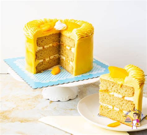 Give Your Next Layer Cake A Seasoned Flavor With This Fresh Mango Cake