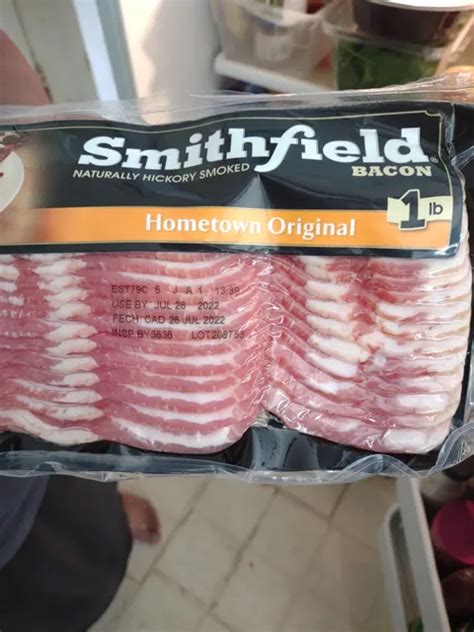 Smithfield Hometown Original Naturally Hickory Smoked Bacon