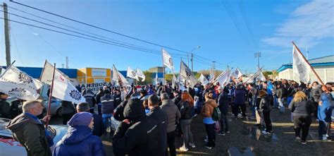 La UOM Se Hizo Presente En El Ministerio De Trabajo Por Los Despidos En