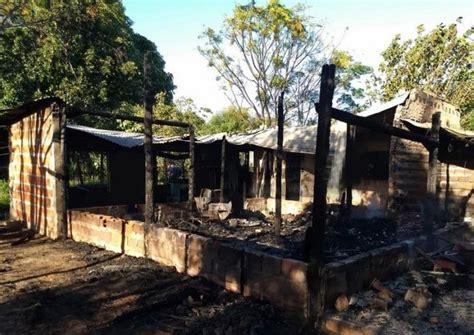 Tragedia En Corrientes Una Mujer Y Sus Cinco Hijos Murieron Al Incendiarse Una Casa