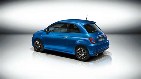 2017 Fiat 500S: Small car, big statement, bigger stereo