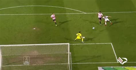 VIDEO Palermo Venezia 0 3 Gol E Highlights Pohjanpalo Stende Il