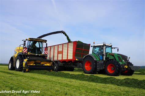 New Holland Gras Hakselen Met New Holland Fr Trekkerweb Nl