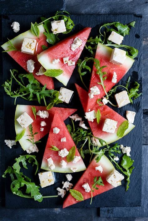 Veganer Feta Wassermelonen Salat Mit  Bilder Kaufen 12368751 Stockfood