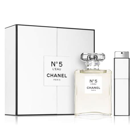 Chanel No.5 L’eau 2pc Gift Set - https://www.perfumeuae.com