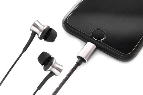 Best Headphones With Lightning Connector For Iphone And Ipad In 2020