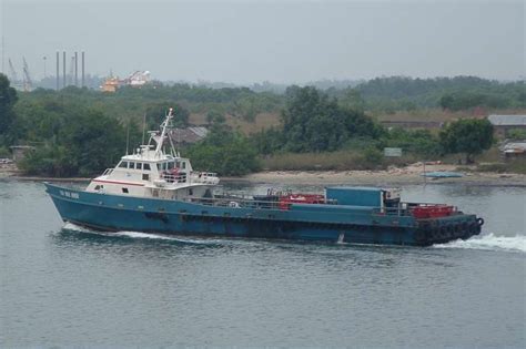 Mv Qua Iboe River Oil Service Psv