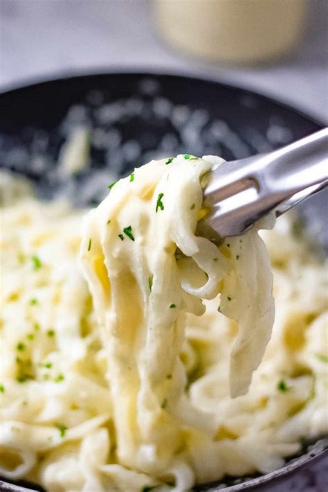 Easy Low Carb Keto Alfredo Sauce Creamy And Delicious