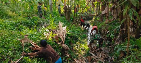 Budayakan Gotong Royong Kodim 1429 Butur Melaksanakan Pembersihan