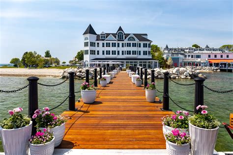 Hotel Iroquois-1 - Mackinac Island Tourism Bureau