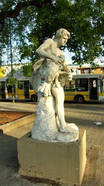 Monumentos y Estatuas de Buenos Aires Constitución