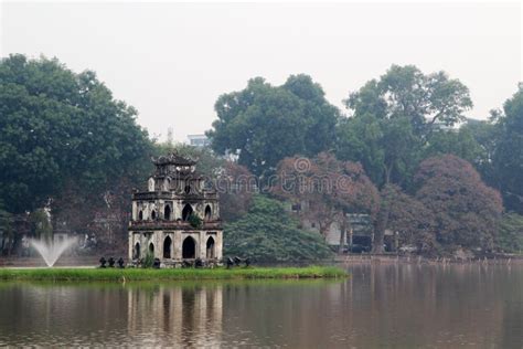 Turtle Tower in Hanoi, Vietnam Stock Image - Image of pagoda, hoan ...