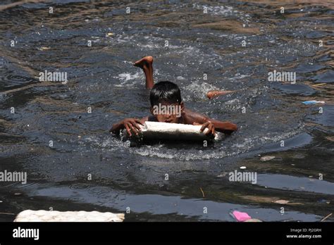 Dhaka Bangladesh April 22 2012 Children Swim In Polluted Buriganga