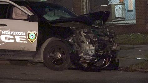 Raw Video Hpd Patrol Unit Crashes Into Parked Truck During Brief Chase