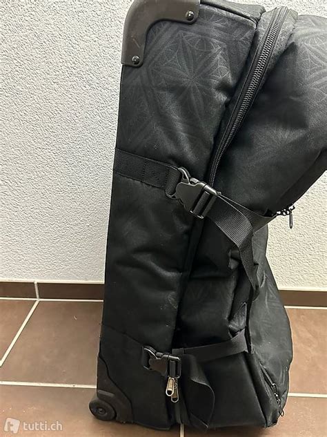 Dakine Koffer Mit Rollen 110l Im Kanton Basel Landschaft Tutti Ch