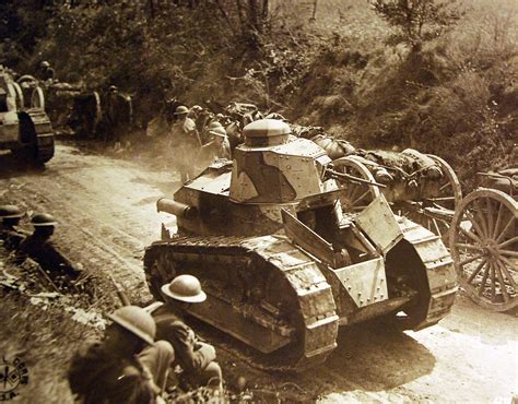 WWI French Renault FT tank near Juvigny, France, c1917 [2900 x 2268] : r/MilitaryPorn