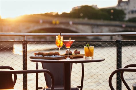 Riviera Fuga Restaurant Italo Japonais Sur Les Quais De Seine Paris