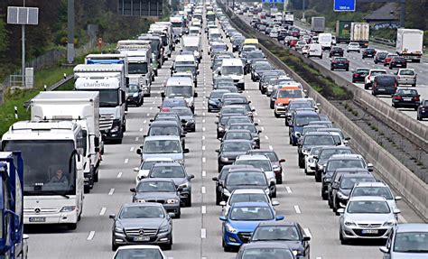 R Ckreisewelle Sorgt F R Viele Staus Auf Autobahnen Autogazette De