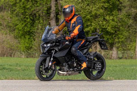 Gahar Banget Spyshot KTM 1390 Super Duke GT 2025 TMCBlog