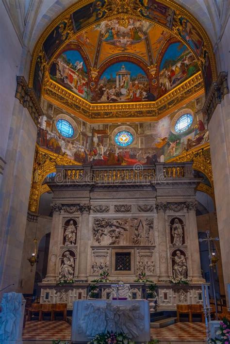 Loreto Italia De Septiembre De Interior Del Santuario De