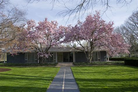 Eero Saarinens Miller House Buildipedia