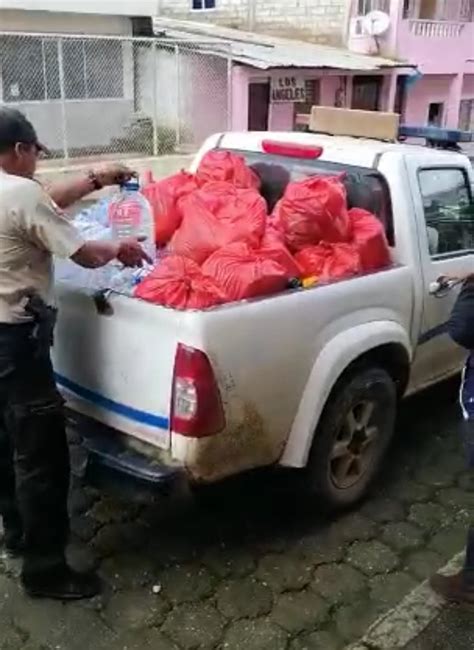 Polic A Ecuador On Twitter Nuestra Mano Amiga Y Solidaria De Manera