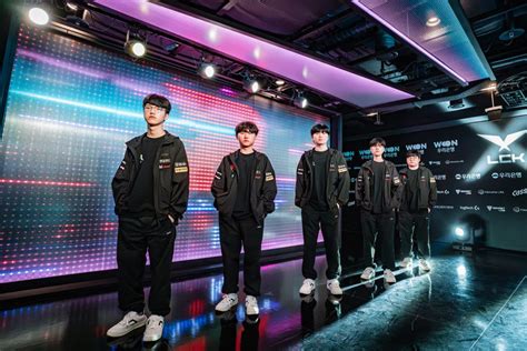 Lck 응원의 힘 Kt 롤스터 첫 원정경기서 T1 제압