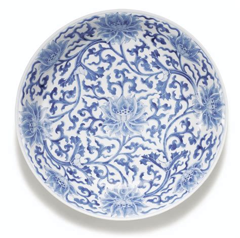 Plat en porcelaine bleu blanc Marque et époque Kangxi Lot Blu